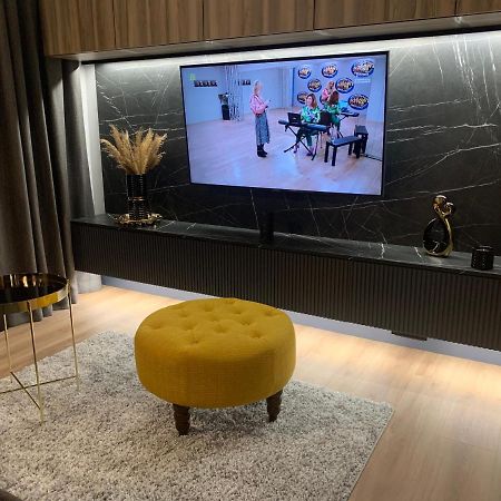 Luxury Apartament Wyszynskiego Радом Екстериор снимка