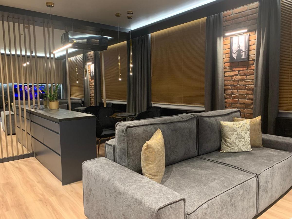 Luxury Apartament Wyszynskiego Радом Екстериор снимка